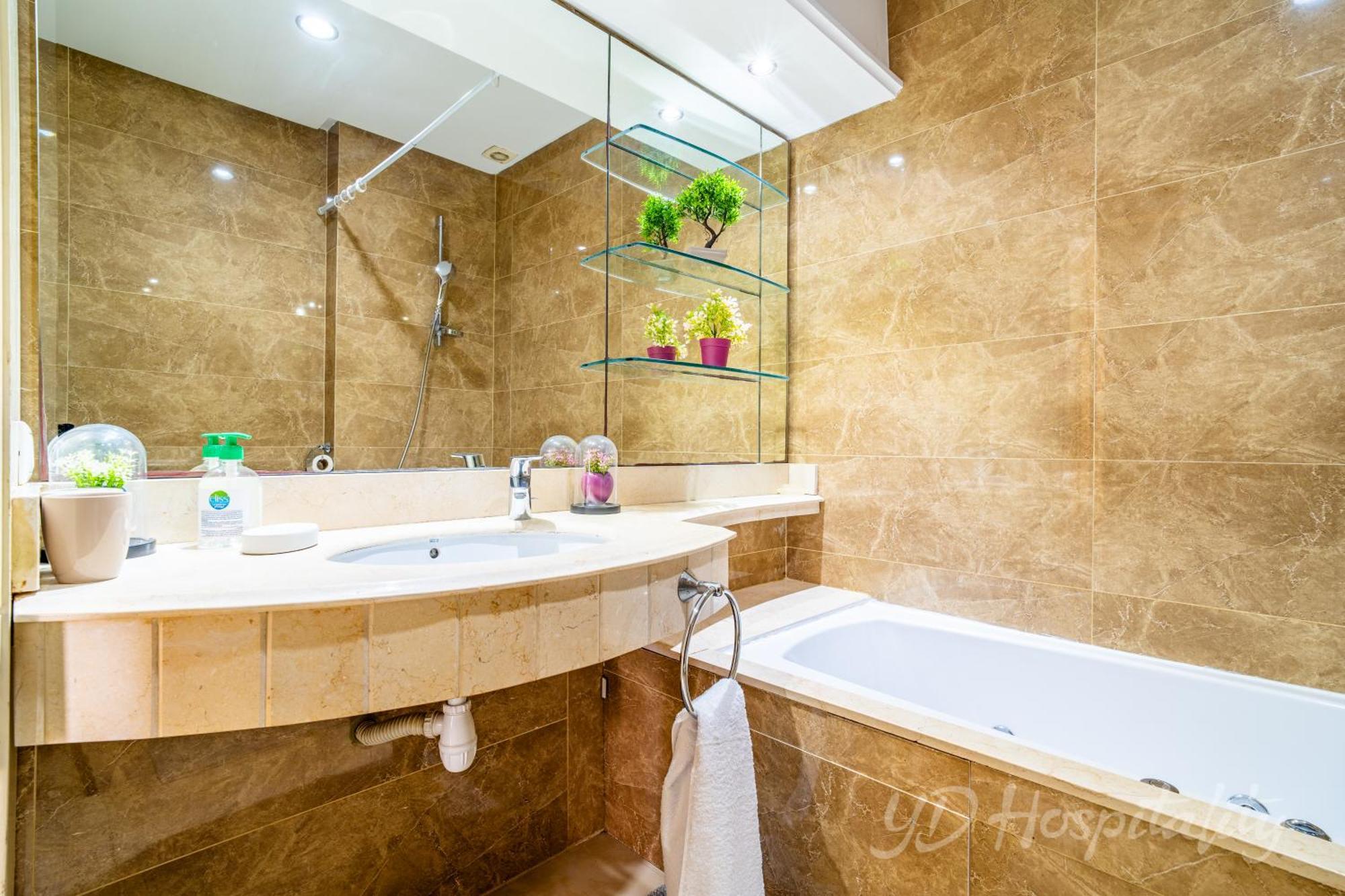 Apartment Gauthier 5-star Luxury Gem